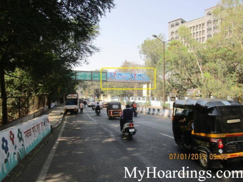 How to Book Hoardings in Pune, Best Gantry Outdoor Advertising Agency Pune